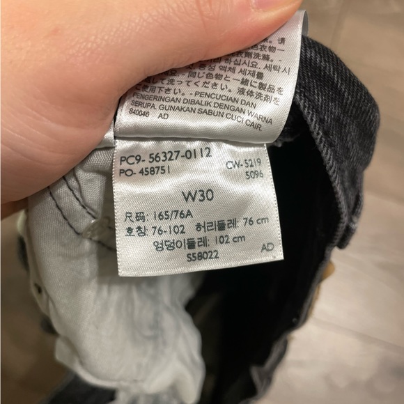 Levi’s Original 501 Jean Shorts - Picture 3 of 3